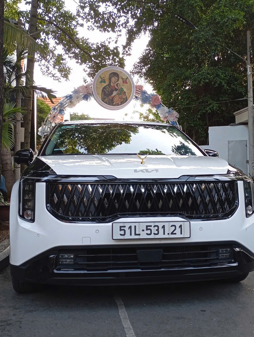 Thuê Xe Kia Carnival