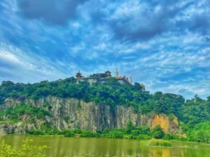 Thuê xe du lịch tại Phú Giáo